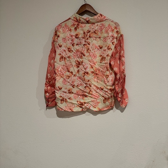 Zara Dual-Tone Pink Floral Blouse - Picture 9 of 13